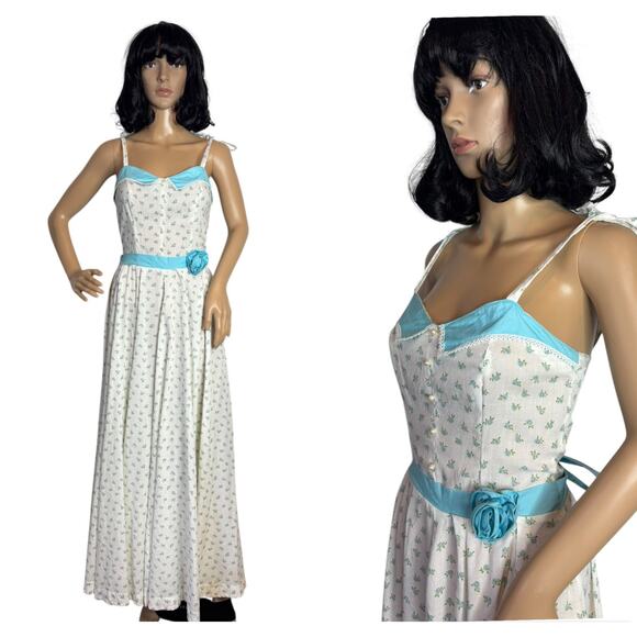 Vintage 60's spring meadow dress in white & blue froral circular XS - Picture 1 of 14